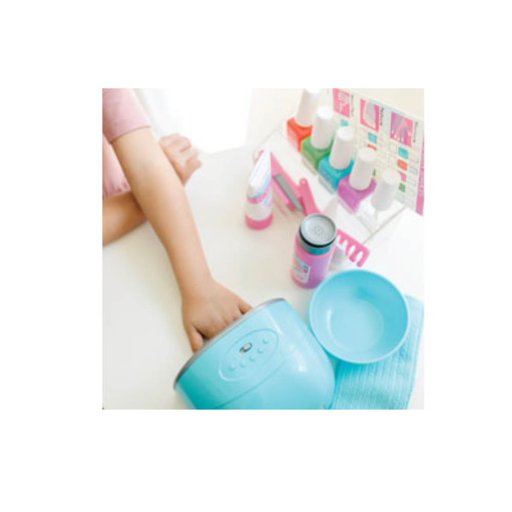 Melissa & Doug LOVE YOUR LOOK - Nail Care Play Set