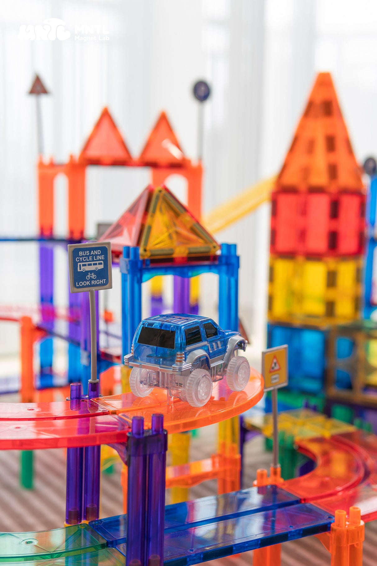 MNTL Classic Magnetic Car Track Set 108 Pcs