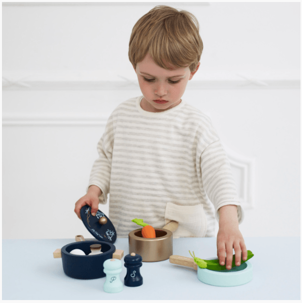 Le Toy Van Honeybake Pots And Pans