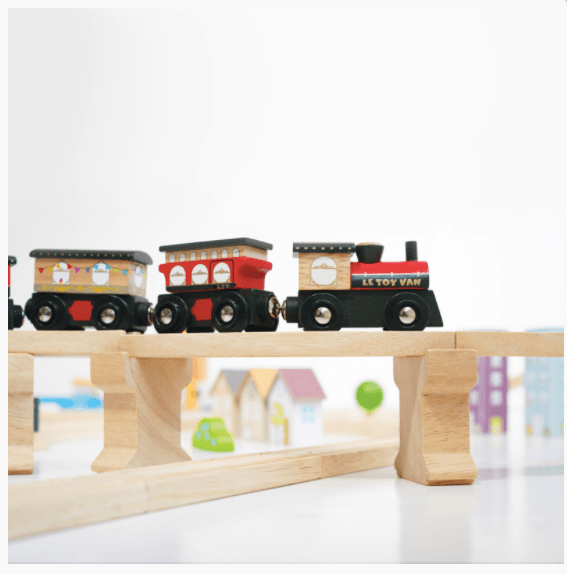 Le Toy Van Royal Express Train Set