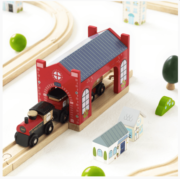 Le Toy Van London Train Set