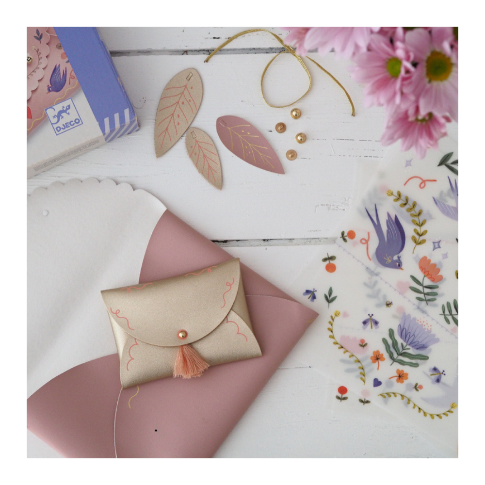Djeco Do It Yourself Sweet Fashionista Set