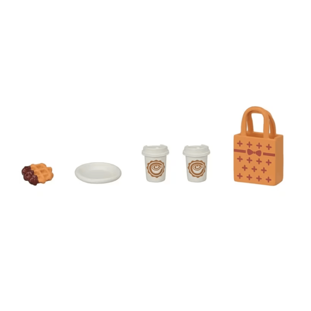 Sylvanian Families Latte Cat Family