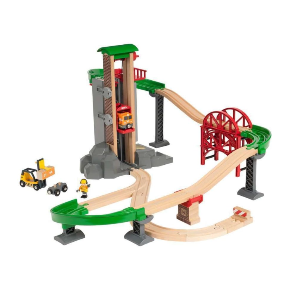 BRIO Lift and Load Warehouse Set 32 pieces