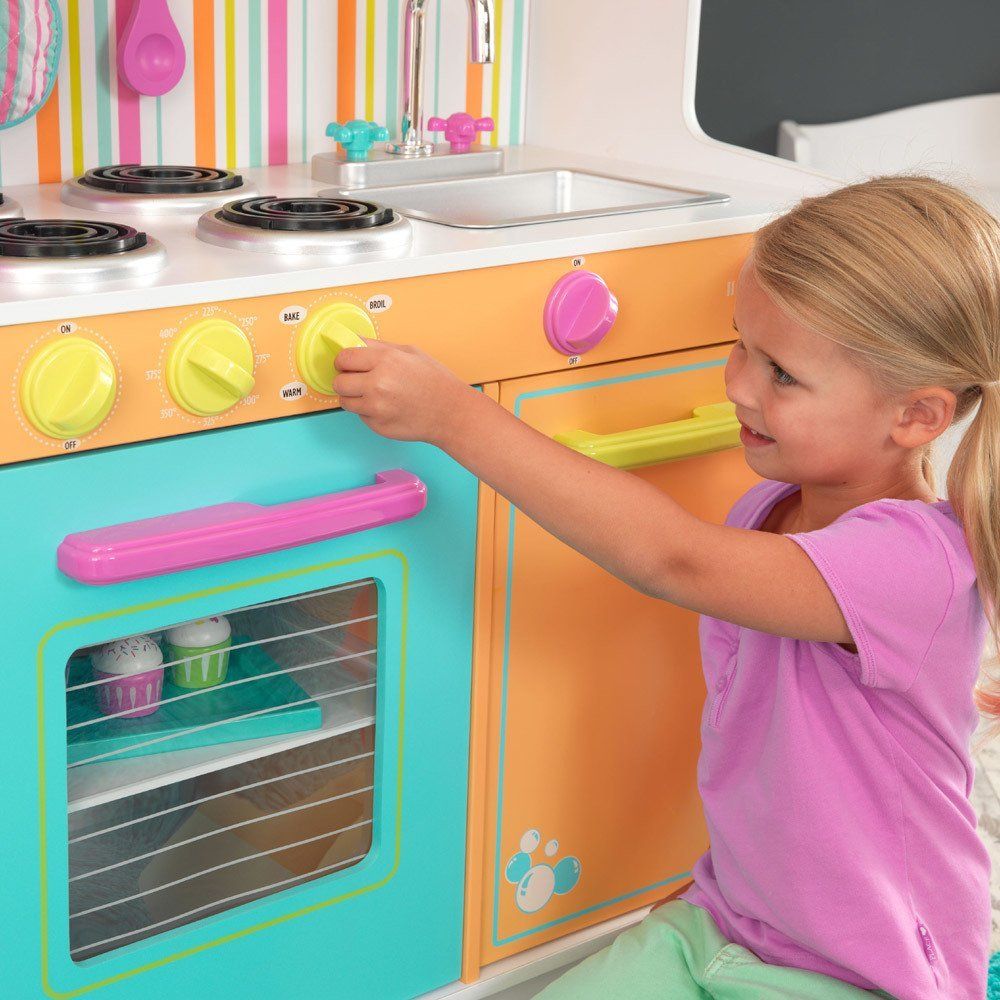 KidKraft Deluxe Big & Bright Kitchen