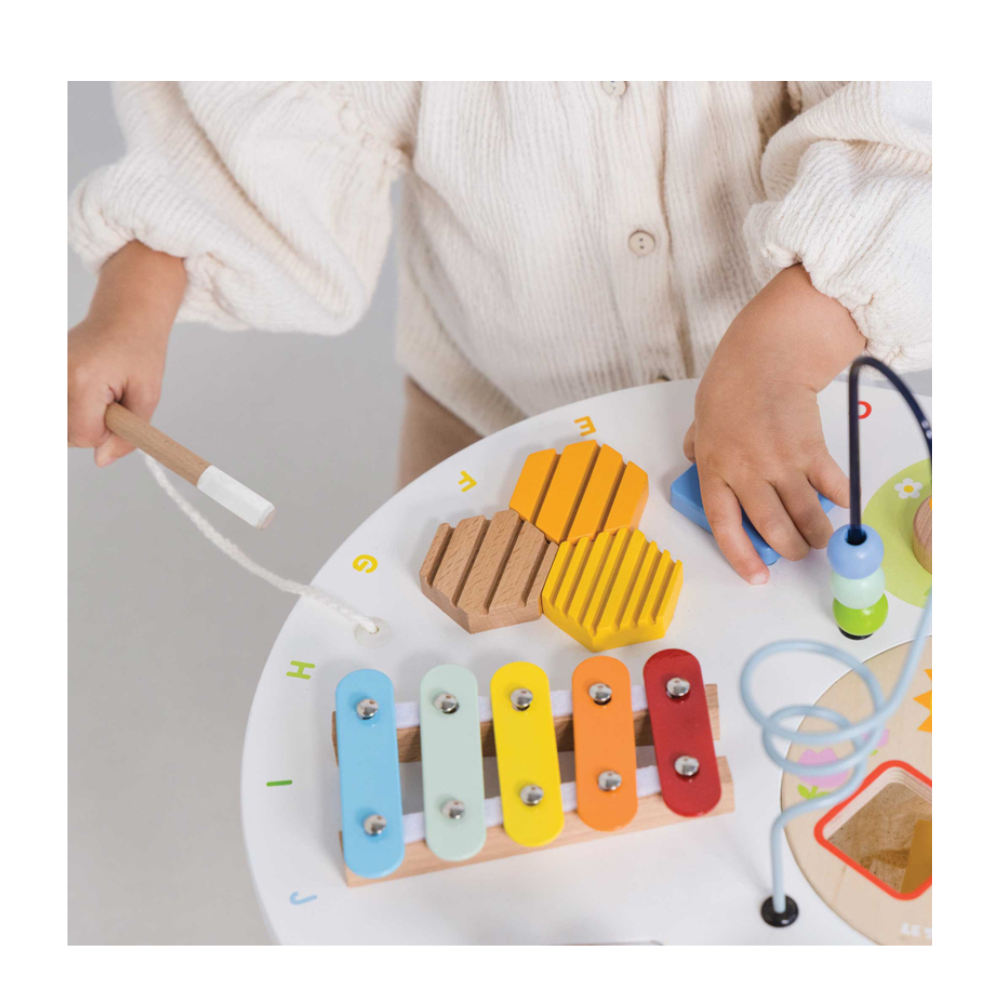Le Toy Van Petilou Activity Table