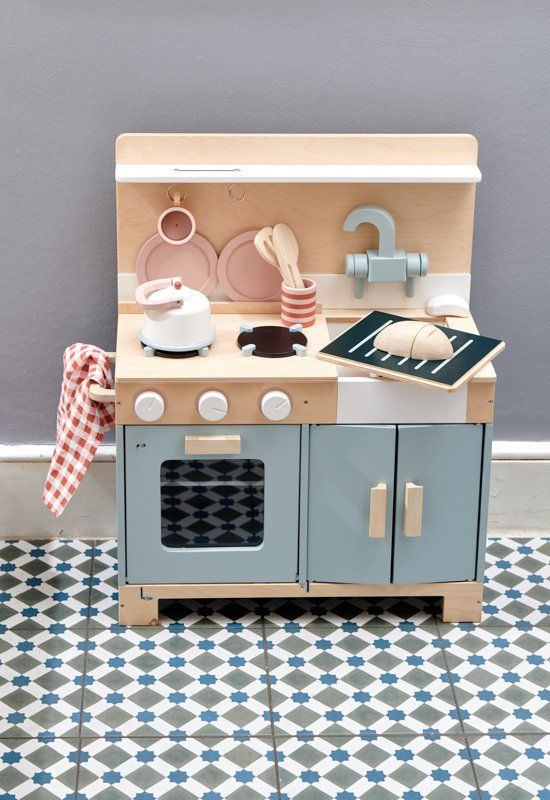 Tender Leaf Toys Pretend Mini Chef Home Kitchen