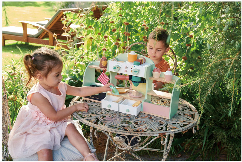 Tender Leaf Toys Pretend Mini Chef Bird's Nest Cafe