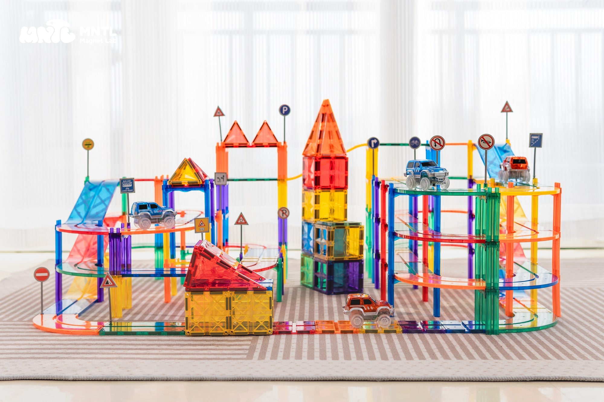 MNTL Classic Magnetic Car Track Set 108 Pcs