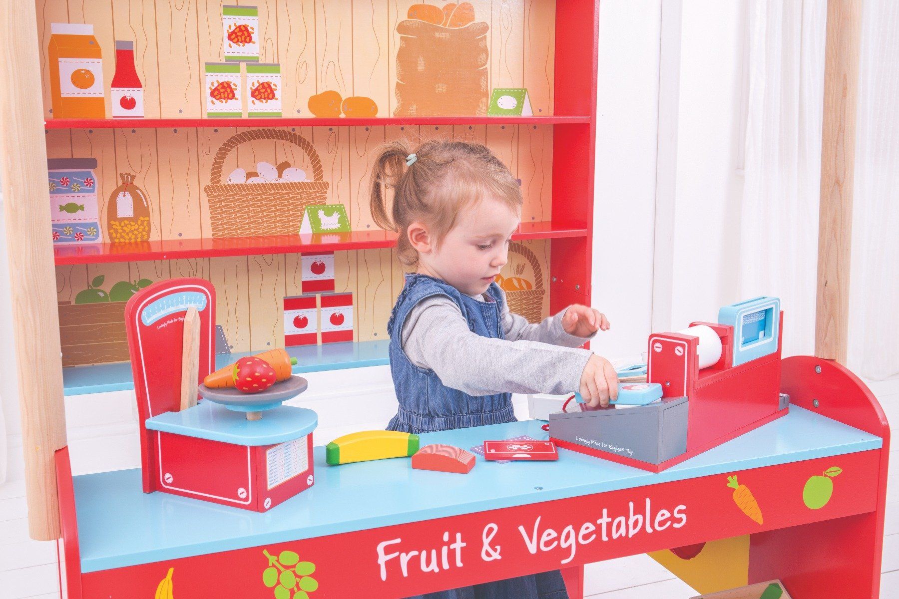 Bigjigs Toys Pretend Village Shop