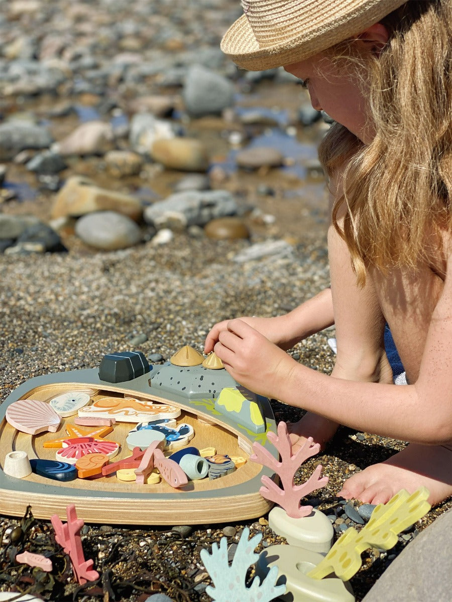 Tender Leaf Toys Pretend Wooden Ocean Rock Pool Play Set