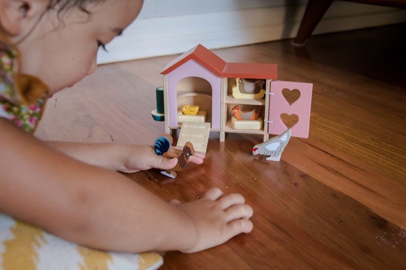 Tender Leaf Toys Dollhouse Chicken Coop