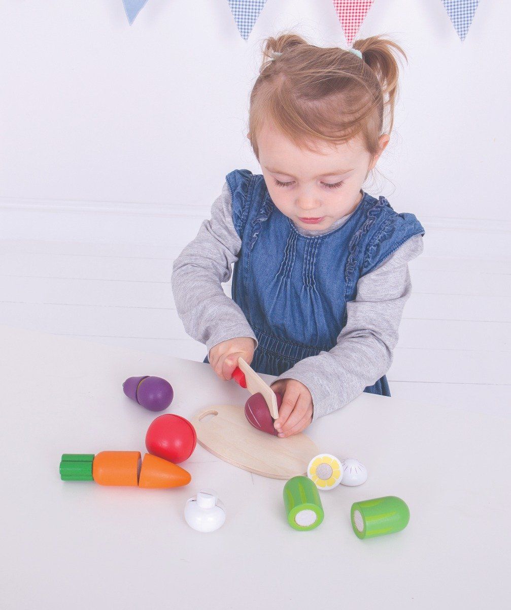 Bigjigs Toys Pretend Cutting Veg Crate