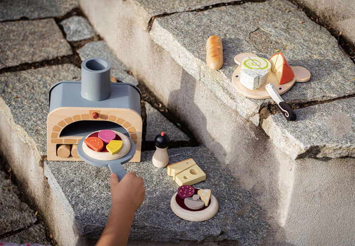 Tender Leaf Toys Pretend Make Me a Pizza Set