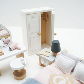 Le Toy Van Daisy Lane Master Bedroom