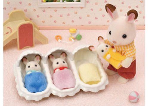 Sylvanian Families Triplets Care Set