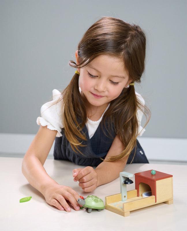 Tender Leaf Toys Tortoise Pet Set