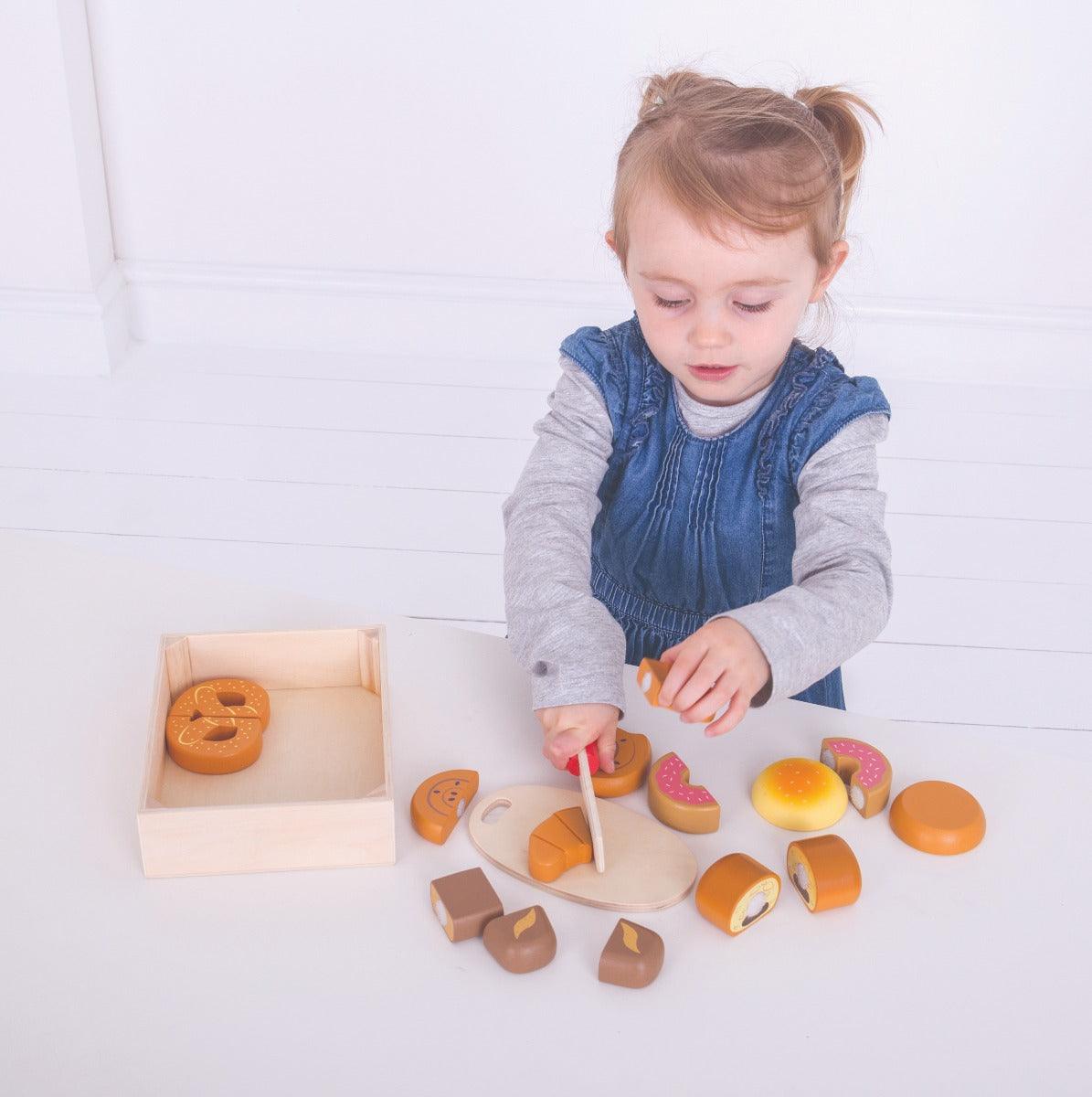 Bigjigs Toys Cutting Bread and Pastries Crate