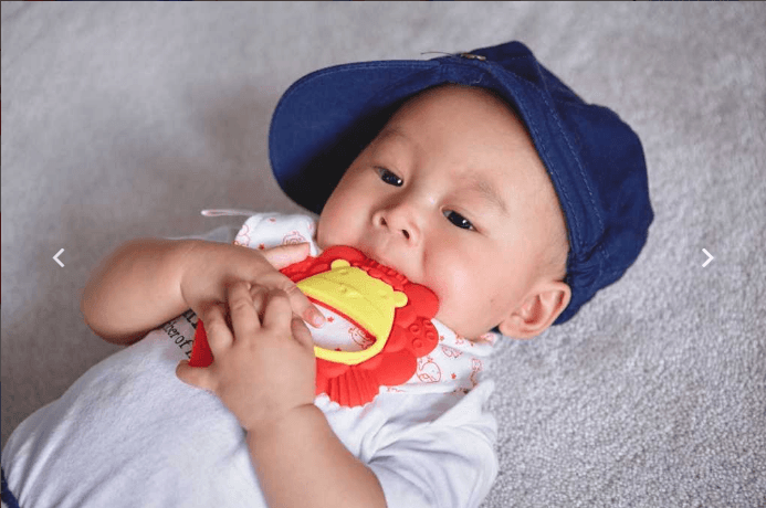 Marcus & Marcus Sensory Teether - Ollie