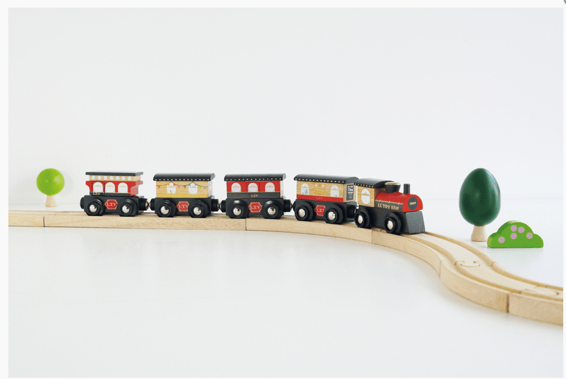 Le Toy Van Royal Express Red Passenger Train