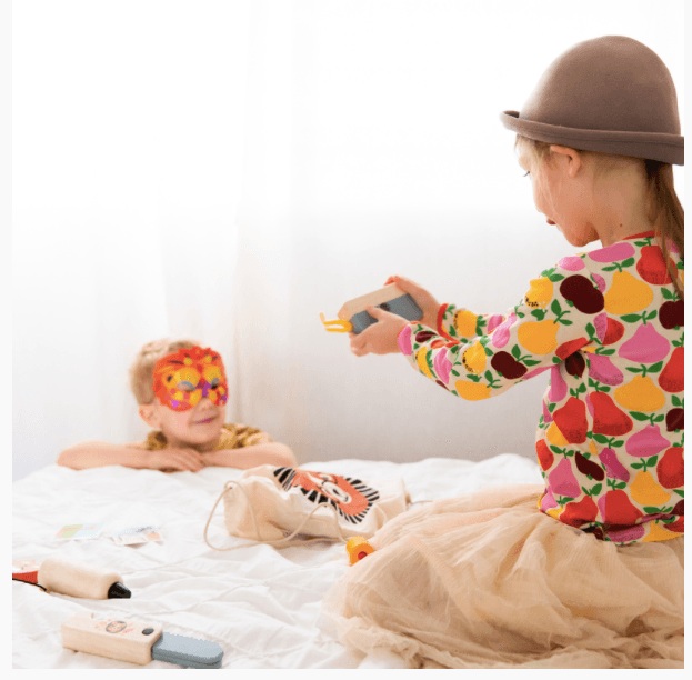 Tender Leaf Toys Safari Adventure Set