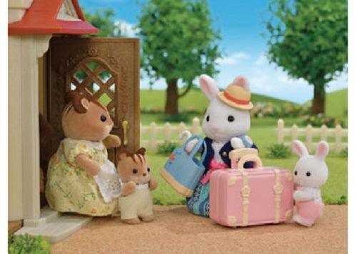 Sylvanian Families Weekend Travel Set